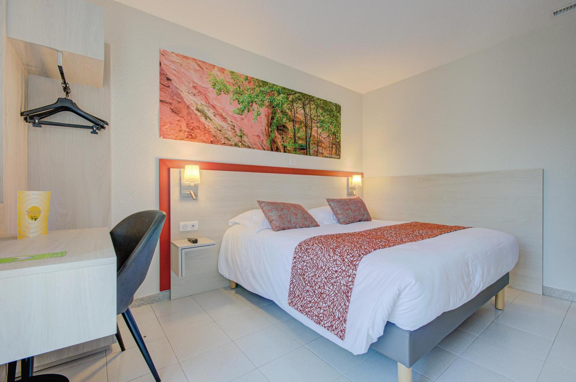 Hotel Saint Louis Le Thor Exterior photo